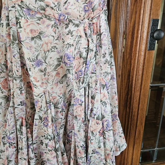 JODIFL Pastel Floral Midi Dress - Picture 3 of 3